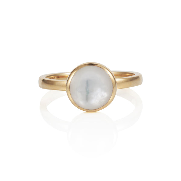 Nadira 18ct gold plated Mother of Pearl round seamless ring